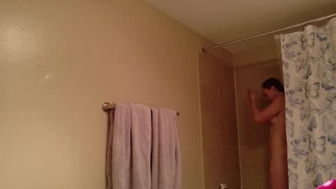 Snapshot of luckyducky02 chatting on January 9, 2026, 10:51 am Lucky online show from January 9, 2026, 10:51 am