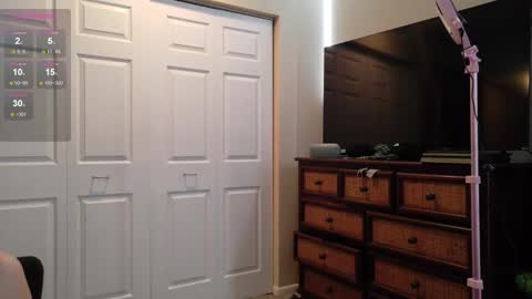 Snapshot of luckyducky02 chatting on January 15, 2026, 2:05 am Lucky online show from January 15, 2026, 2:05 am