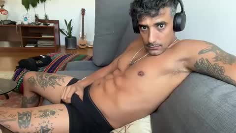 Snapshot of luckyhorse3 chatting on September 15, 2025, 1:33 pm luckyhorse3 online show from September 15, 2025, 1:33 pm