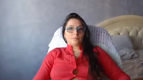 luckylinda23 online show from November 12, 2025, 11:43 am