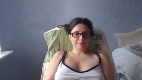 Snapshot of luckylinda23 chatting on July 6, 2026, 8:44 am luckylinda23 online show from July 6, 2026, 8:44 am