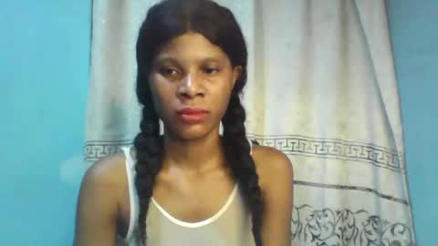 Snapshot of luckymadequeen chatting on January 5, 2025, 10:50 pm Gloria online show from January 5, 2025, 10:50 pm