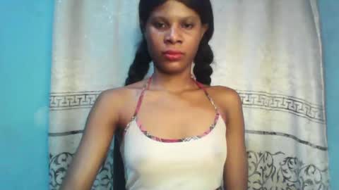 Snapshot of luckymadequeen chatting on January 8, 2025, 10:37 pm Gloria online show from January 8, 2025, 10:37 pm