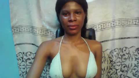 Snapshot of luckymadequeen chatting on March 2, 2025, 6:16 am Gloria online show from March 2, 2025, 6:16 am