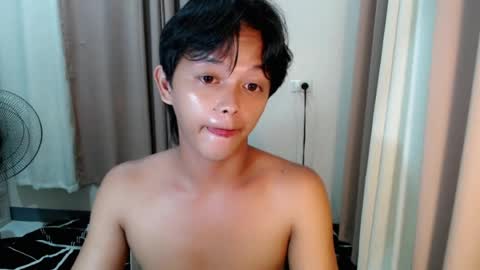 Snapshot of luckyme_7 chatting on August 3, 2026, 9:07 pm kai online show from August 3, 2026, 9:07 pm