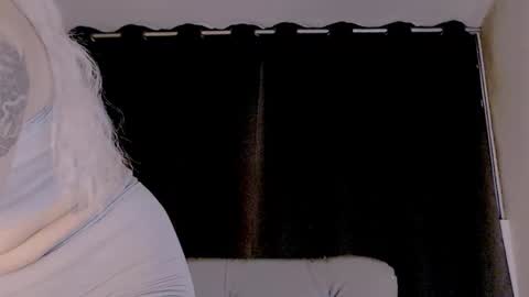 luckysapphire777 online show from September 27, 2025, 5:12 am