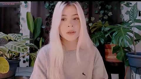 luckysapphire777 online show from October 15, 2025, 8:36 am