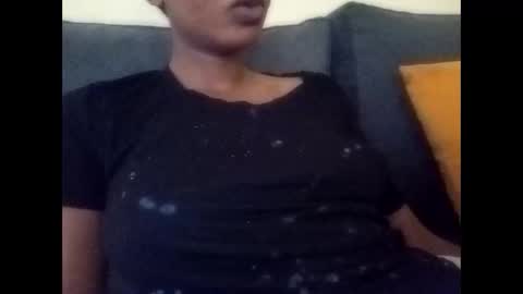 luckystar_19 online show from March 5, 2025, 12:00 pm