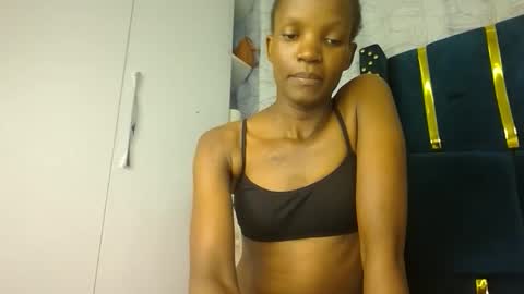 brielle online show from September 25, 2025, 4:05 am