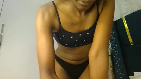 Snapshot of luckyy003 chatting on March 4, 2026, 12:27 am brielle online show from March 4, 2026, 12:27 am