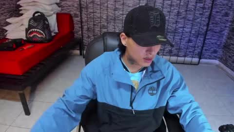 Snapshot of luckyy_boy_ chatting on April 17, 2026, 12:13 am Lucky online show from April 17, 2026, 12:13 am