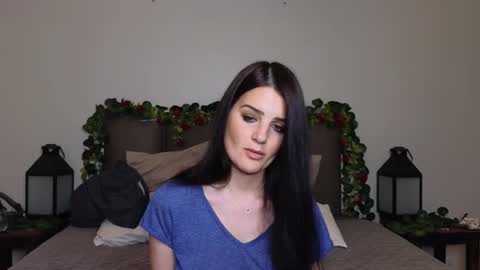 Snapshot of lucy1990xxx chatting on November 22, 2025, 9:14 pm Lucy online show from November 22, 2025, 9:14 pm