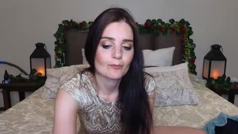 Snapshot of lucy1990xxx chatting on November 29, 2025, 10:13 pm Lucy online show from November 29, 2025, 10:13 pm