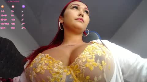 Snapshot of lucy_beatifull chatting on April 18, 2026, 10:10 pm lucy_beatifull online show from April 18, 2026, 10:10 pm
