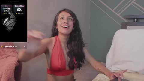 Lucy Herrera online show from October 30, 2025, 2:02 am