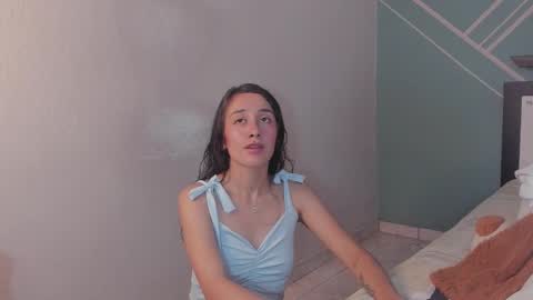 Lucy Herrera online show from March 25, 2026, 9:10 pm