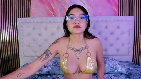 Snapshot of lucy_boobss chatting on November 19, 2025, 11:21 am Lucy online show from November 19, 2025, 11:21 am