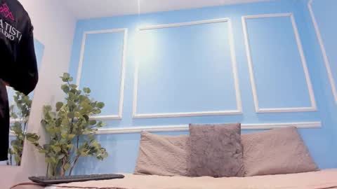 Snapshot of lucy_canel chatting on November 8, 2025, 1:55 pm lucy_canel online show from November 8, 2025, 1:55 pm