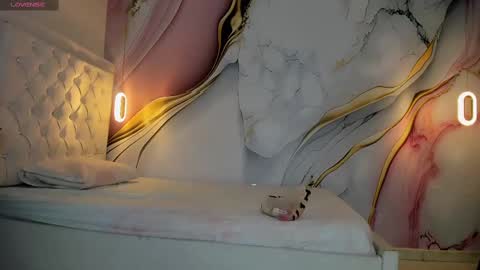 Snapshot of lucy_milf_474 chatting on November 21, 2025, 11:42 am Lucy online show from November 21, 2025, 11:42 am