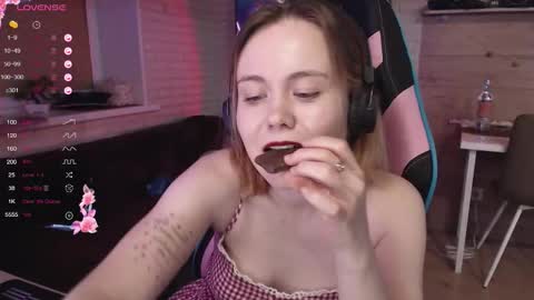 Lucy online show from December 1, 2025, 10:04 pm