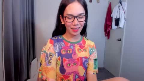 Snapshot of lucy_shane chatting on October 12, 2025, 9:14 pm lucy_shane online show from October 12, 2025, 9:14 pm