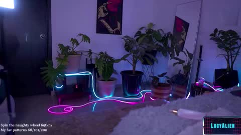 Snapshot of lucyallenx chatting on November 26, 2025, 4:30 pm Lucy Alien online show from November 26, 2025, 4:30 pm