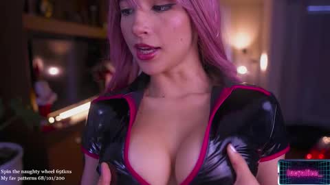 Snapshot of lucyallenx chatting on January 9, 2026, 4:43 pm Lucy Alien online show from January 9, 2026, 4:43 pm