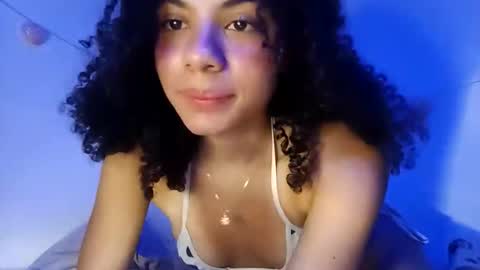 Lucia online show from April 16, 2026, 4:24 am