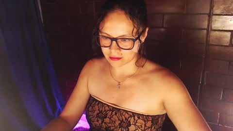  Lucy Blue  online show from December 3, 2025, 3:25 am