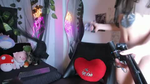 Snapshot of lucyjade2 chatting on May 25, 2026, 8:15 pm lucyjade2 online show from May 25, 2026, 8:15 pm