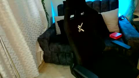 Snapshot of lucyli_ chatting on June 23, 2026, 5:55 pm LUCY online show from June 23, 2026, 5:55 pm