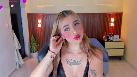 Snapshot of lucymars1 chatting on November 26, 2025, 1:01 pm L U C Y online show from November 26, 2025, 1:01 pm
