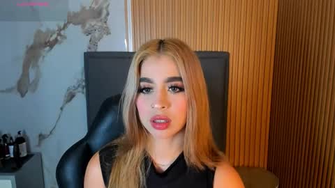 Snapshot of lucymars1 chatting on February 24, 2026, 12:25 pm L U C Y online show from February 24, 2026, 12:25 pm
