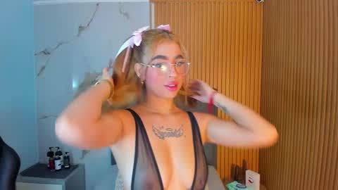 Snapshot of lucymars1 chatting on March 2, 2026, 12:23 pm L U C Y online show from March 2, 2026, 12:23 pm