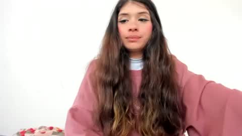 Snapshot of lucyportman chatting on June 1, 2026, 5:25 pm lucyportman online show from June 1, 2026, 5:25 pm