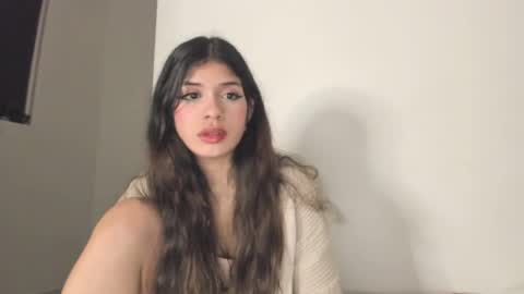 Snapshot of lucyportman chatting on July 20, 2026, 7:44 am lucyportman online show from July 20, 2026, 7:44 am