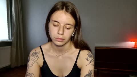 Snapshot of lucyrait chatting on July 1, 2026, 3:34 pm Lucy online show from July 1, 2026, 3:34 pm