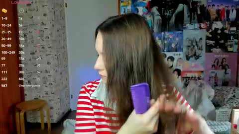 Snapshot of lucyrose33 chatting on October 27, 2025, 3:32 am Lucy Rose online show from October 27, 2025, 3:32 am