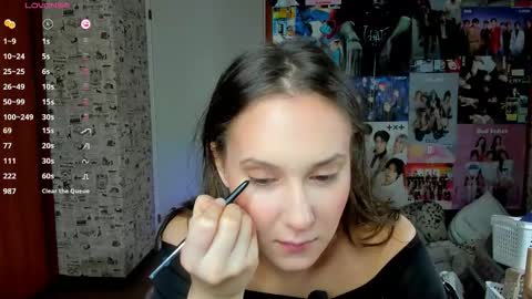 Snapshot of lucyrose33 chatting on October 31, 2025, 5:52 am Lucy Rose online show from October 31, 2025, 5:52 am