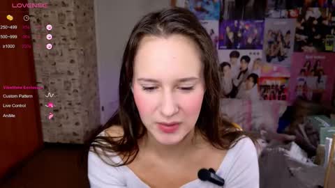 Snapshot of lucyrose33 chatting on November 4, 2025, 3:55 pm Lucy Rose online show from November 4, 2025, 3:55 pm