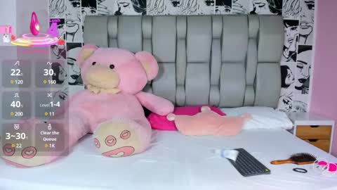 Snapshot of lucyrosse_ chatting on March 7, 2025, 11:18 am Lucy online show from March 7, 2025, 11:18 am