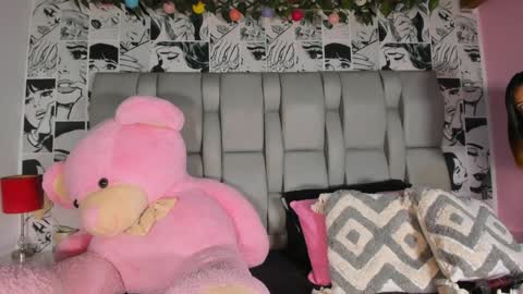 Snapshot of lucyrosse_ chatting on April 4, 2026, 11:18 am Lucy online show from April 4, 2026, 11:18 am