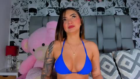 Snapshot of lucyrosse_ chatting on April 23, 2026, 11:20 am Lucy online show from April 23, 2026, 11:20 am