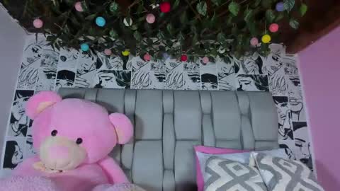 Snapshot of lucyrosse_ chatting on May 10, 2026, 11:26 am Lucy online show from May 10, 2026, 11:26 am