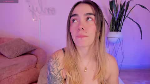 Lucy online show from November 1, 2025, 4:36 am