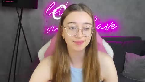 Snapshot of lucyy_green chatting on June 28, 2026, 1:00 am Lucy online show from June 28, 2026, 1:00 am
