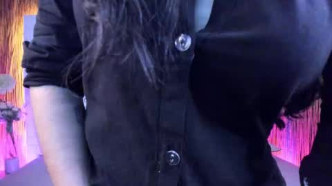 Lucy Liiu online show from February 27, 2026, 7:47 pm