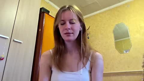 Snapshot of lucyzachar chatting on April 25, 2026, 6:16 am Sofia online show from April 25, 2026, 6:16 am
