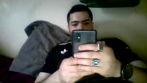 Snapshot of luffray chatting on February 6, 2026, 4:43 pm luffray online show from February 6, 2026, 4:43 pm