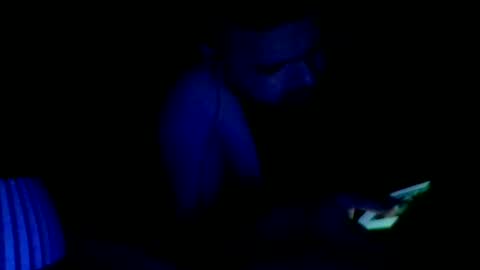 Snapshot of luffray chatting on February 11, 2026, 1:43 am luffray online show from February 11, 2026, 1:43 am